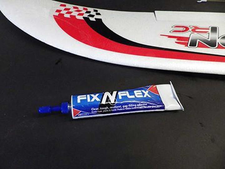 Produktbild Deluxe Materials FixnFlex 40ml (55 g, 40 ml)