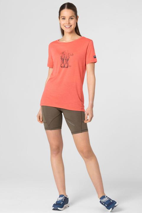 Actual product image Super Natural W Blossom Boots Tee (XS)