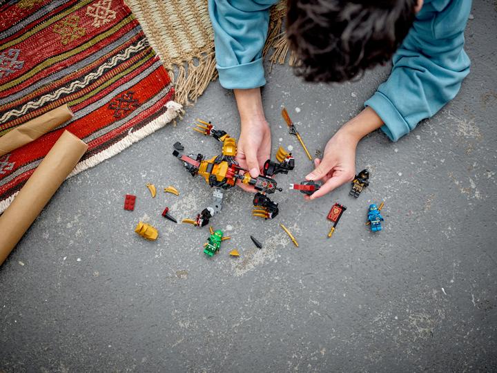 Actual product image LEGO Hunting dog of the imperial dragon hunter (71790, LEGO Ninjago)