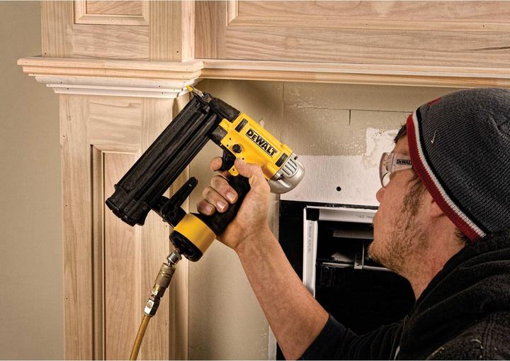Image du produit DeWalt Cloueur pneumatique