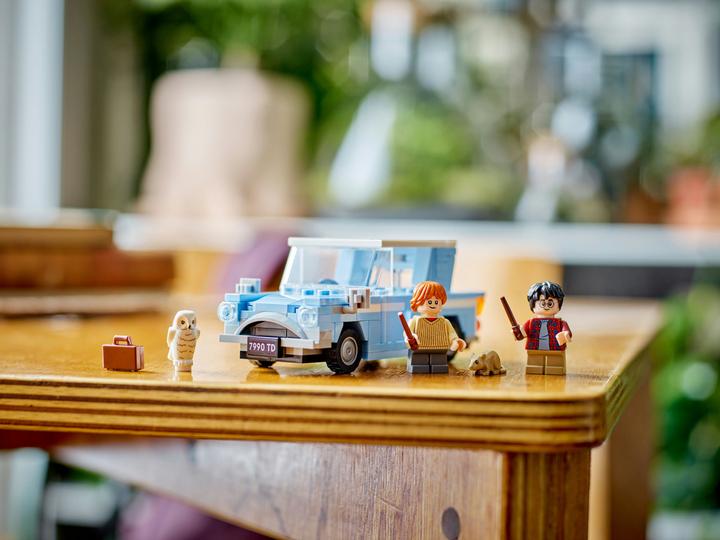 Produktbild LEGO Fliegender Ford Anglia (76424, LEGO Harry Potter)
