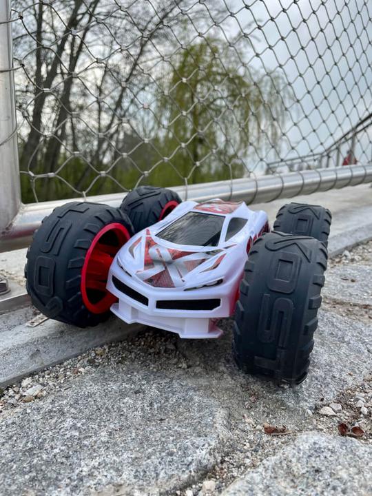 Actual product image Silverlit Exost RC Gyrotex Stunt Car