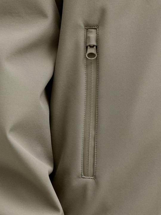 Produktbild Jack & Jones Jjtheo Softshell Jacket Noos Jnr (176)