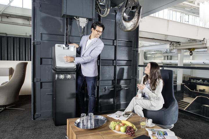 Image du produit Kärcher Wasserspender WPD 200 Basic S Schwarz, 1.024-933.0