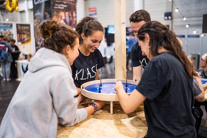 Produktbild Game Factory Klask 4 (Englisch, Italienisch, Deutsch, Französisch)