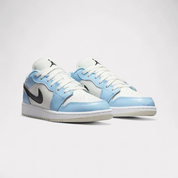 Image du produit Nike Air Jordan 1 (40)