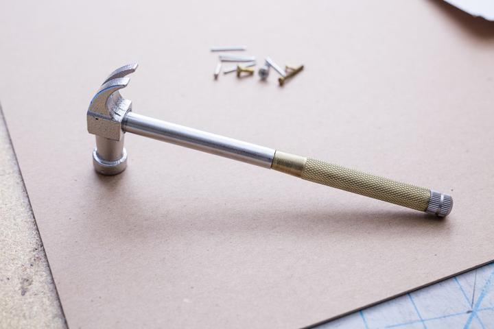 Actual product image Kikkerland Handy (175 g)