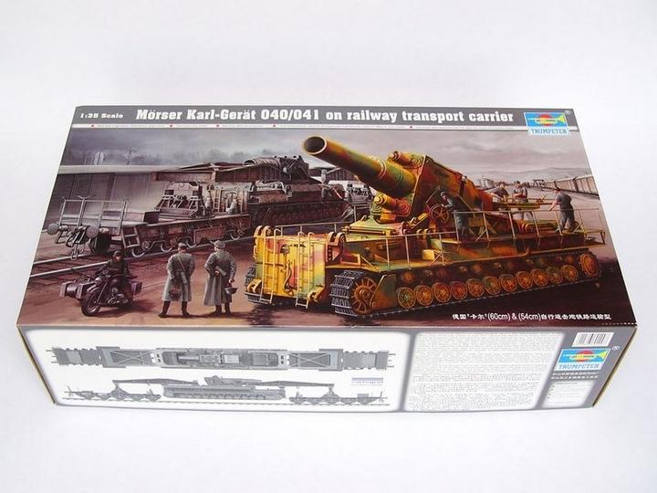 Produktbild Trumpeter Mörser Karl Gerät 040/041 auf Eisenbahn-Transport-Trailer