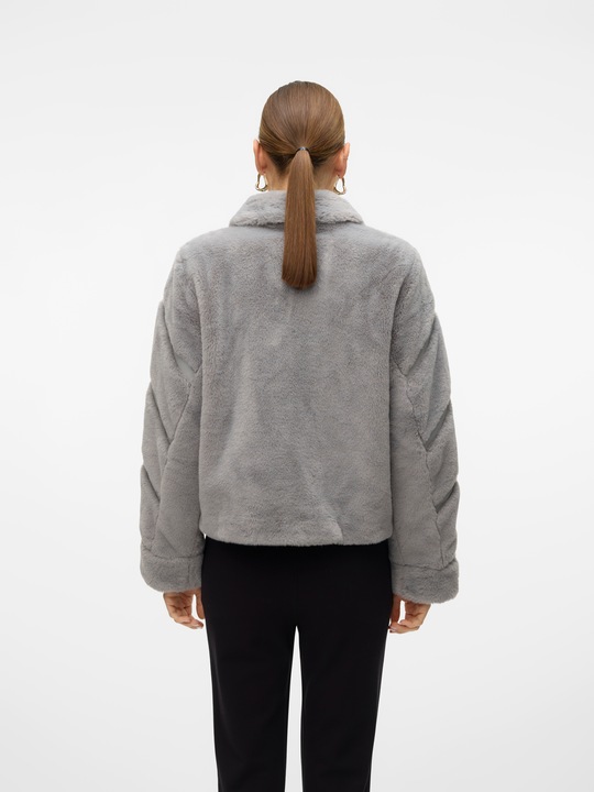 Actual product image Vero Moda VMSONJALUIS Jacket Faux fur jacket (M)