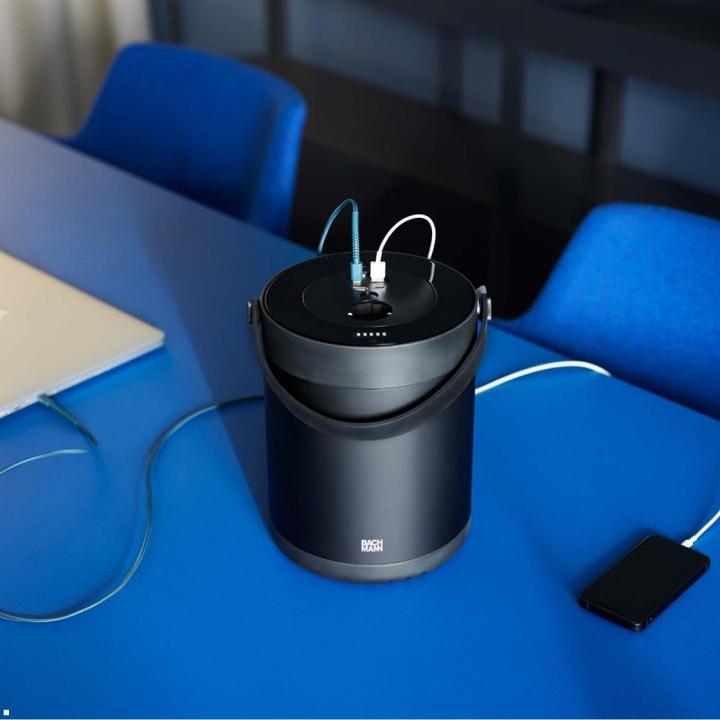 Produktbild Bachmann mov:e power unit 1xcee7/3 2xusb a/c220w alu black (5 x, CEE 7/3, USB-A, USB-C, 1.50 m)