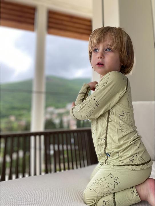 Actual product image Isbjörn Kid's Polarbear Set Baselayer (122, 128)