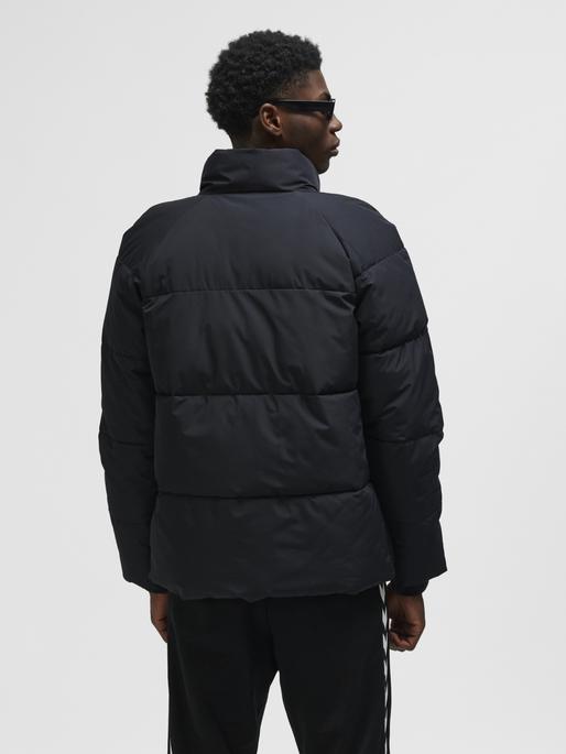 Actual product image hummel Hmlpuff Jacket Short Sportswear (M)