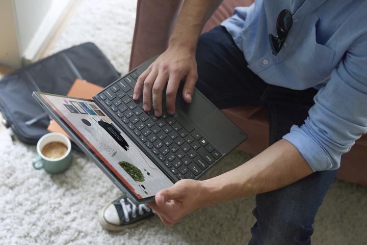 Actual product image Chuwi UBook X (12", 512 GB, Grey)