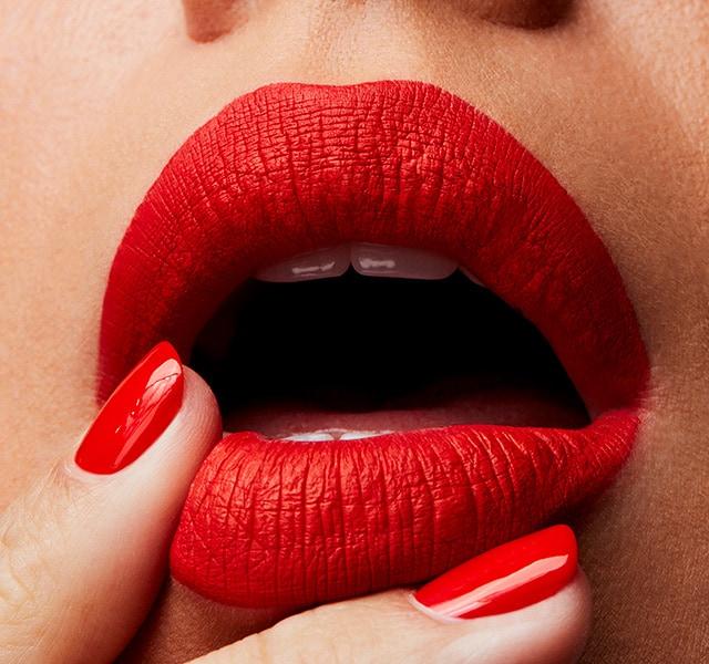 Actual product image MAC Cosmetics Retro Matte Liquid Lipcolour (Quite the Standout)