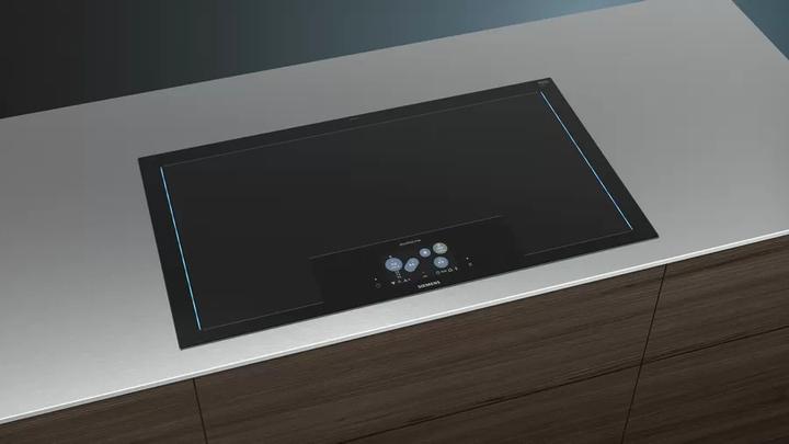 Actual product image Siemens EZ977KZY1E iQ700 Full-surface Induction Hob 90 cm Black