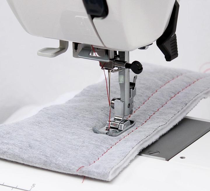 Produktbild Janome Nähmaschine Easy Jeans Heavy Duty 523