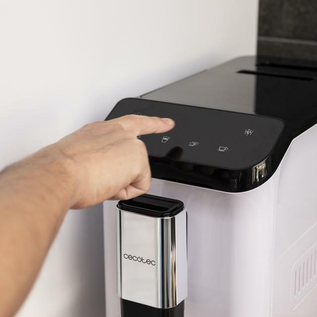 Actual product image Cecotec 01717
