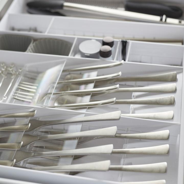 Productafbeelding Yamazaki Uittrekbare besteklade met schuine vakken TOWER