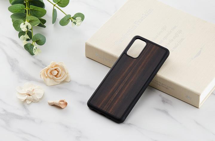 Actual product image Man&Wood case for Galaxy S20+ ebony black (Samsung Galaxy S20+)