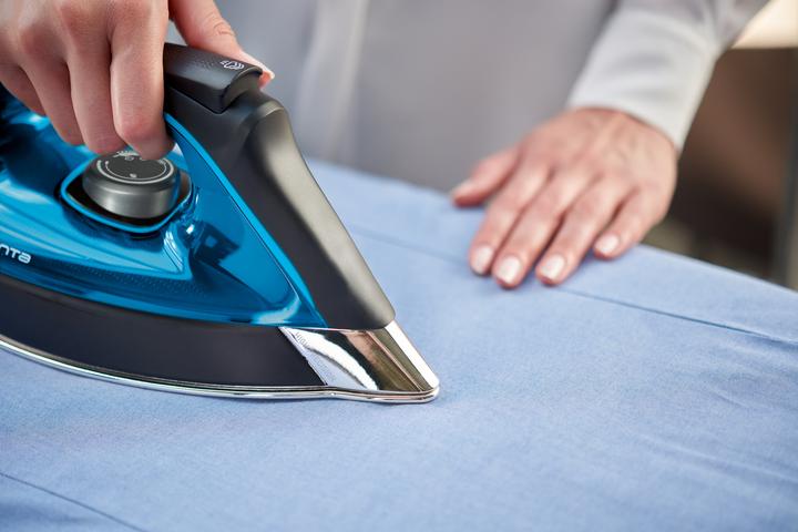 Produktbild Rowenta Silence Steam Pro Dg9226 (2400 W, 490 g/min)