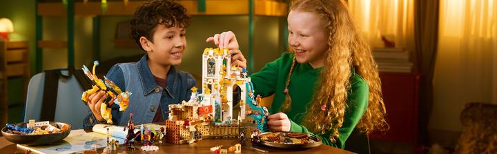 Actual product image LEGO Castle Nocturnia (LEGO Dreamzzz)