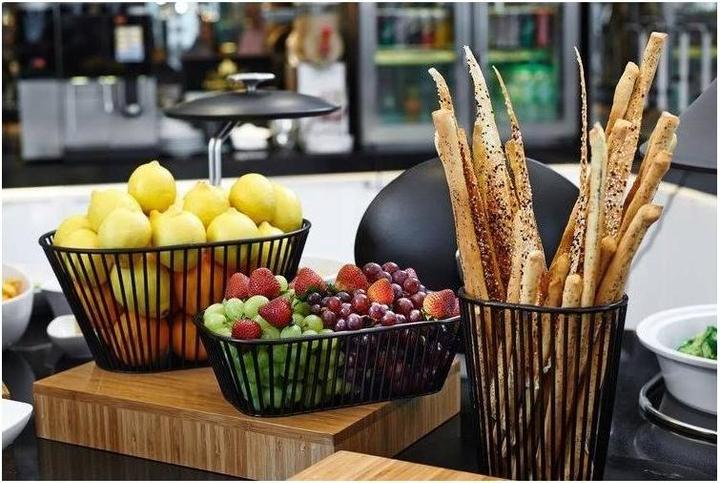 Immagine prodotto Revol Cestino quadrato, nero, 35,4x35,4x6,5 cm