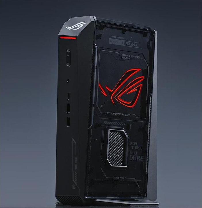 Produktbild ASUS NUC 15 ROG Jean Canyon (Intel Core Ultra 9 275HX, 32 GB, 2000 GB, GeForce RTX 5080)