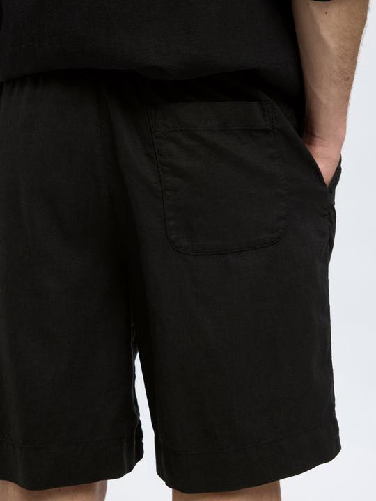 Actual product image Selected Loose Fit Shorts aus Leinengemisch (M)