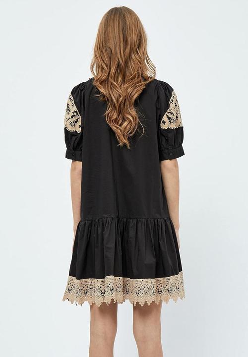 Produktbild Minus Vestito Pernille (42)