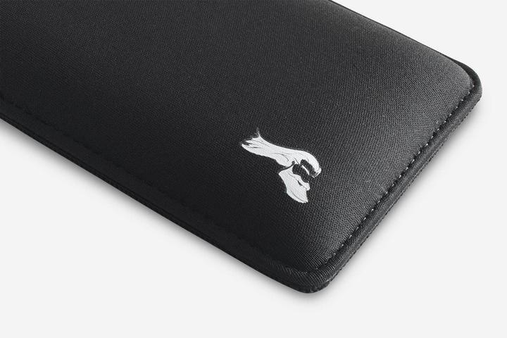 Actual product image Glorious PC Gaming Race Mouse wrist rest 17 mm - 10 x 20 cm