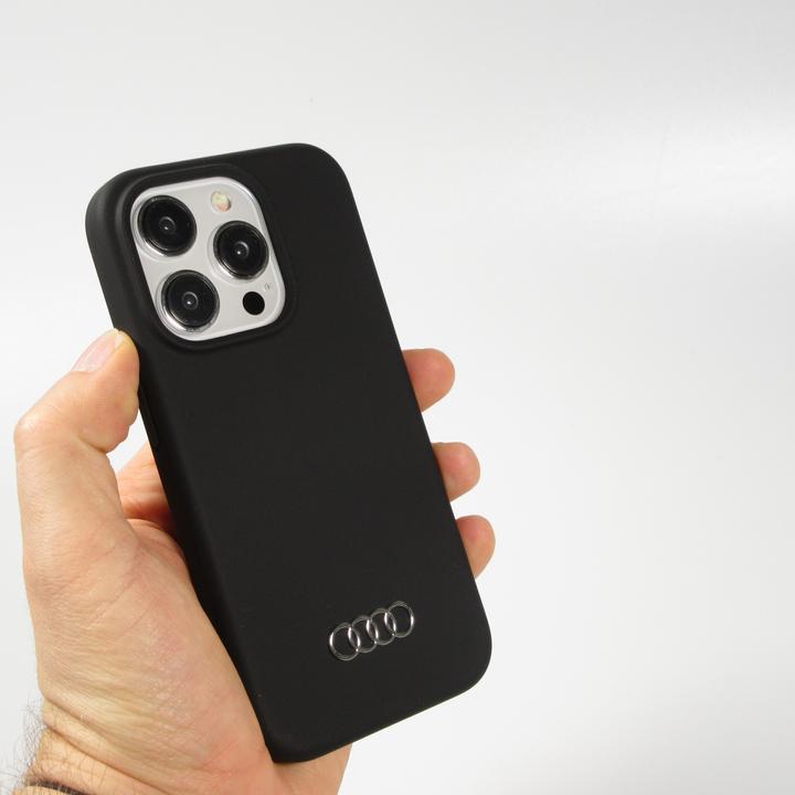 Productafbeelding Audi Siliconen hoesje iPhone 15 Pro 6.1" czarny/zwart hardcase AU-LSRIP15P-Q3/D1-BK (Apple iPhone 15 Pro)