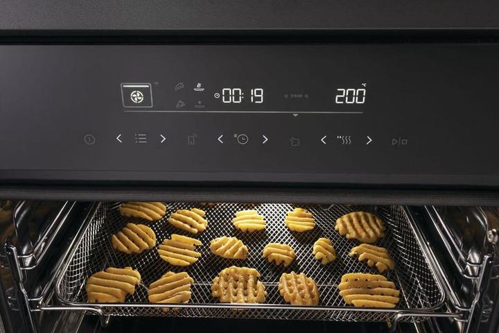 Actual product image Hisense Einbaubackofen HO66F PizzaChef