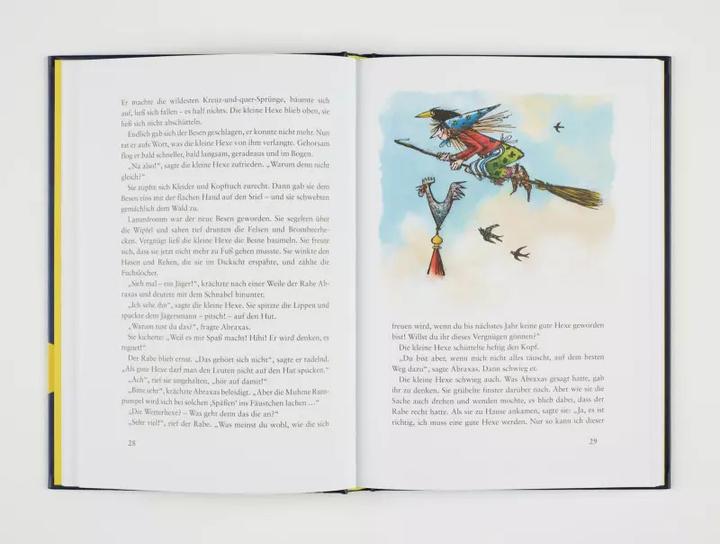 Actual product image Die kleine Hexe (German, Otfried Preussler, 2013)