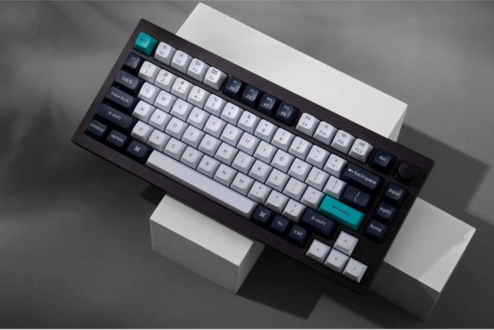 Actual product image Keychron Q1 Max (US, Cable)