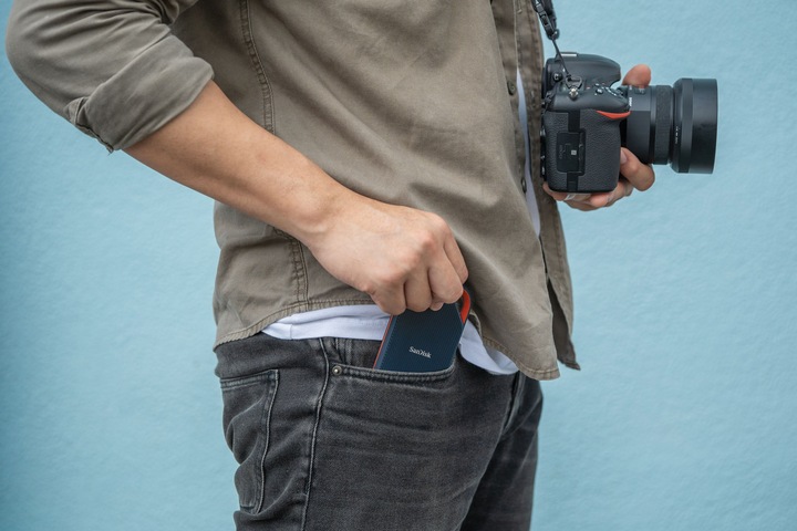 Produktbild SanDisk Extreme PRO mit USB4 (4000 GB)