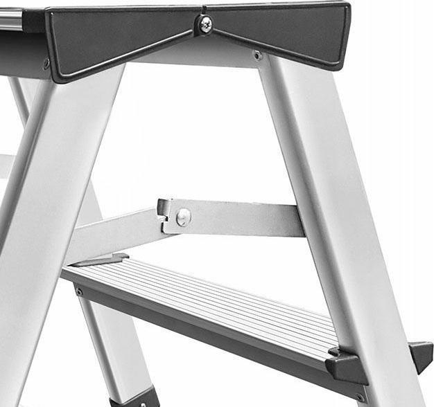 Actual product image Awtools Drabina Taboret 2 Stopnie 125kg (Platform ladder, 40 cm)