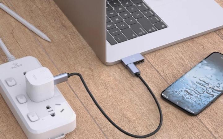Immagine prodotto PowerGuard Adattatore da doppio USB-C a doppio spazio USB-C 3.1 per Apple MacBook