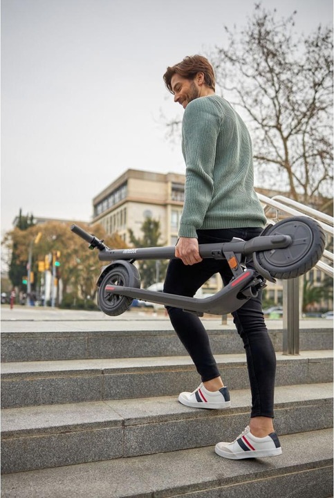 Produktbild Segway-Ninebot Kick Scooter E22E (20 km/h, 22 km, 300 W)