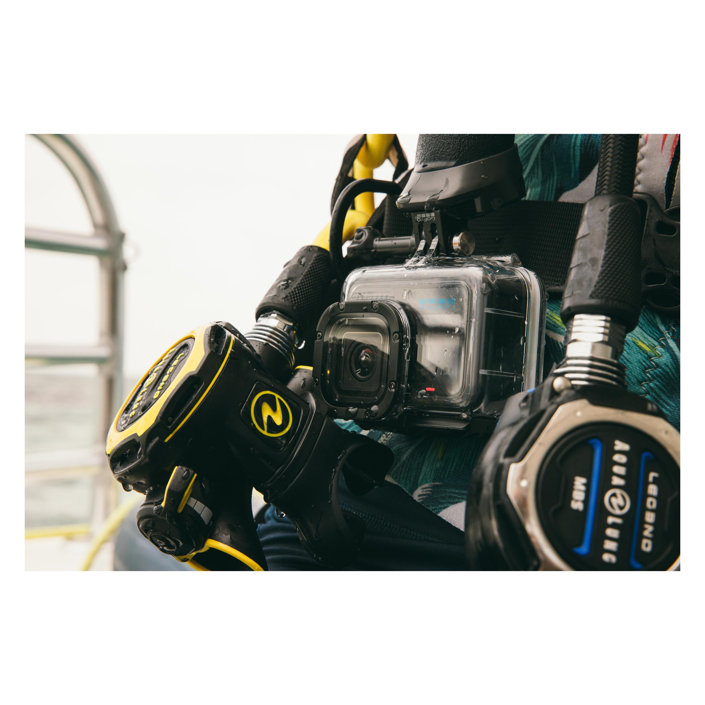 Goobay 73375 – Custodia Impermeabile Per GoPro HERO5, Profondità 35 M, Leggera E Robusta, Per Sport Acquatici