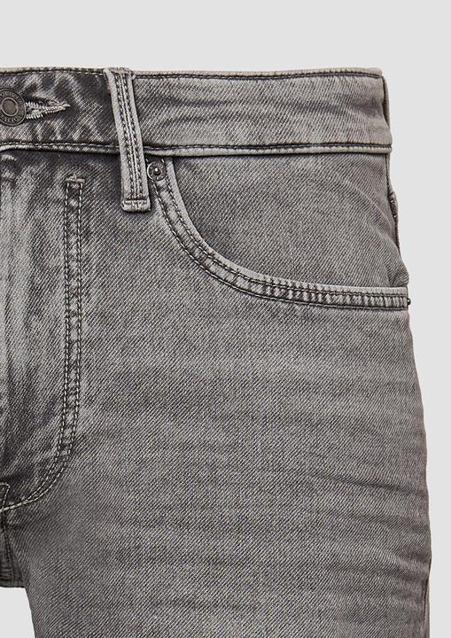 Actual product image S.Oliver Jeans-Hose Jeans-Bermuda / Regular Fit / Mid Rise / Straight Leg (32)
