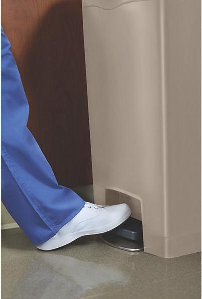 Image du produit Rubbermaid Poubelle à pédale (50 l)