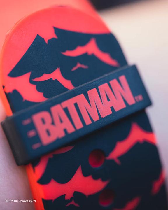 Actual product image Moby Fox Bracelet Smartwatch The Batman Red Justice 22 mm (22 mm, Silicone, Stainless steel)