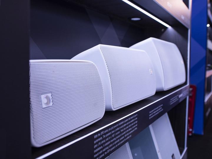 Produktbild Omnitronic ODP208 Installationslautsprecher 16 Ohm weiss (1x 150 W)