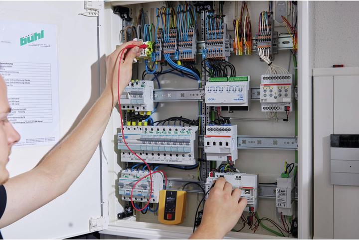 Productafbeelding Wiha Continuïteitstester tot 400 V AC, CAT II, incl. 2x AAA batterijen (CAT II 600V)