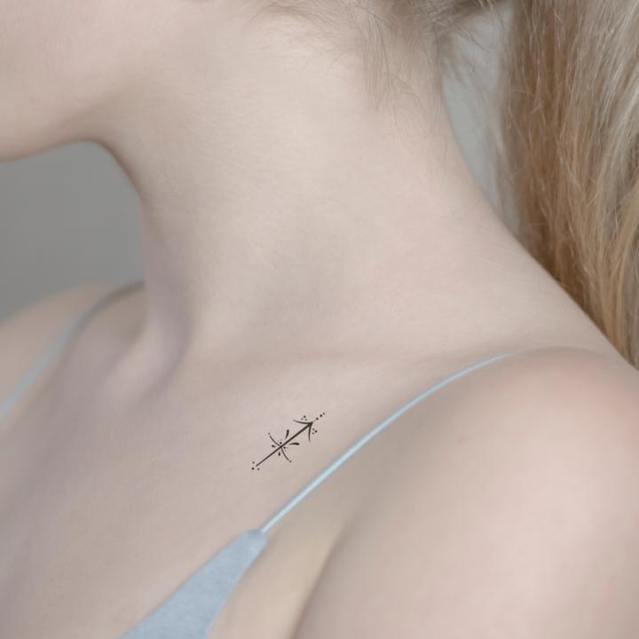 Actual product image minink Temporäres Tattoo: Sternzeichen Schütze in kalligrafischer Schrift