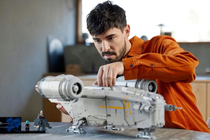 Immagine prodotto LEGO La cresta del rasoio (75331, Set LEGO rari)