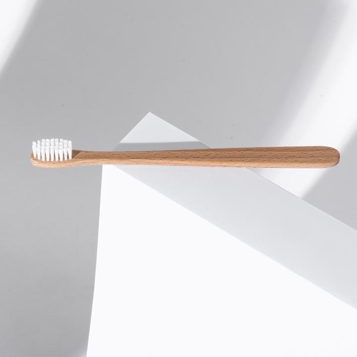 Actual product image Frau Kunz Beech wood toothbrush (set of 4) (Medium, 4 x)