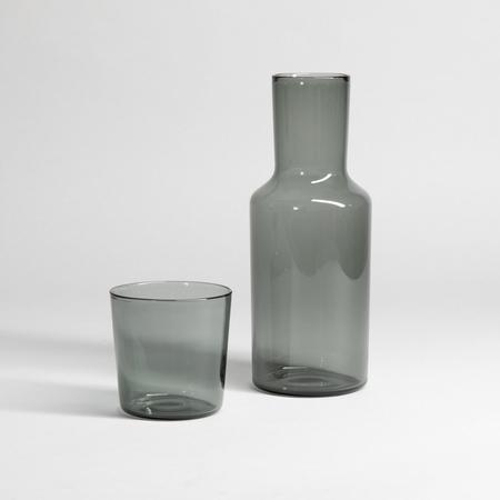 Image du produit Hario Colors Night Karaffe - 600ml Karaffe mit 280ml Glas, grau (0.60 l)