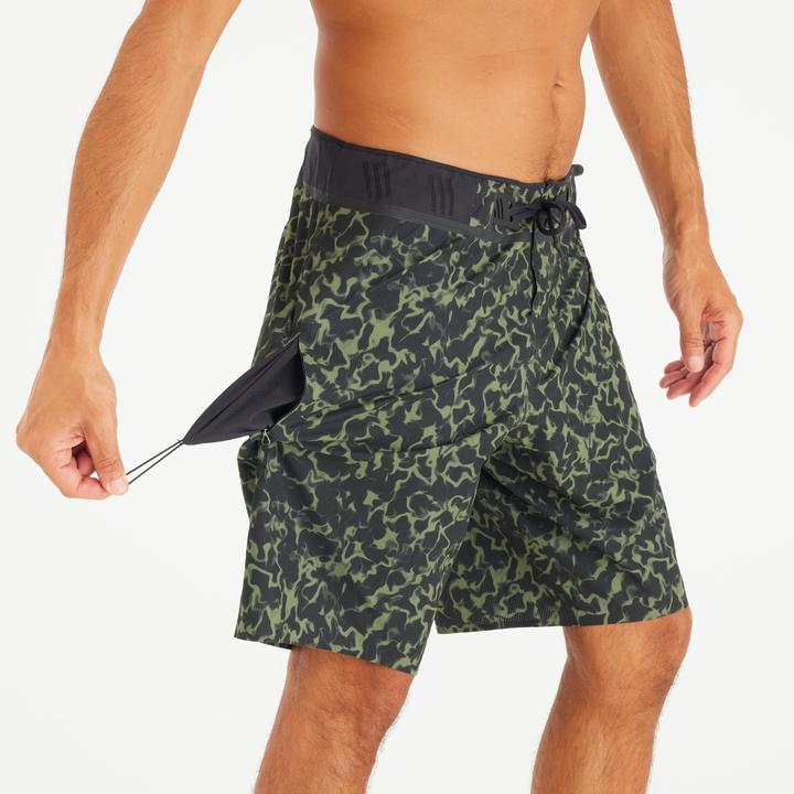 Actual product image Olaian Boardshorts Surfen Herren lang 900 20" Morpho Army grün (Frequency band 38 (2600 MHz))