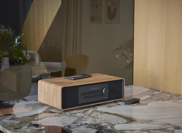 Produktbild Thomson MIC300IBT sw/holz Micro-Anlage 60W,UKW,Bluetooth,CD,USB,Induktionsladen (Bluetooth, CD Player, 2x 30 W)